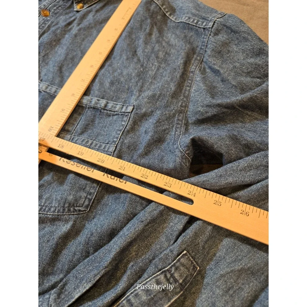 Levis excellent used